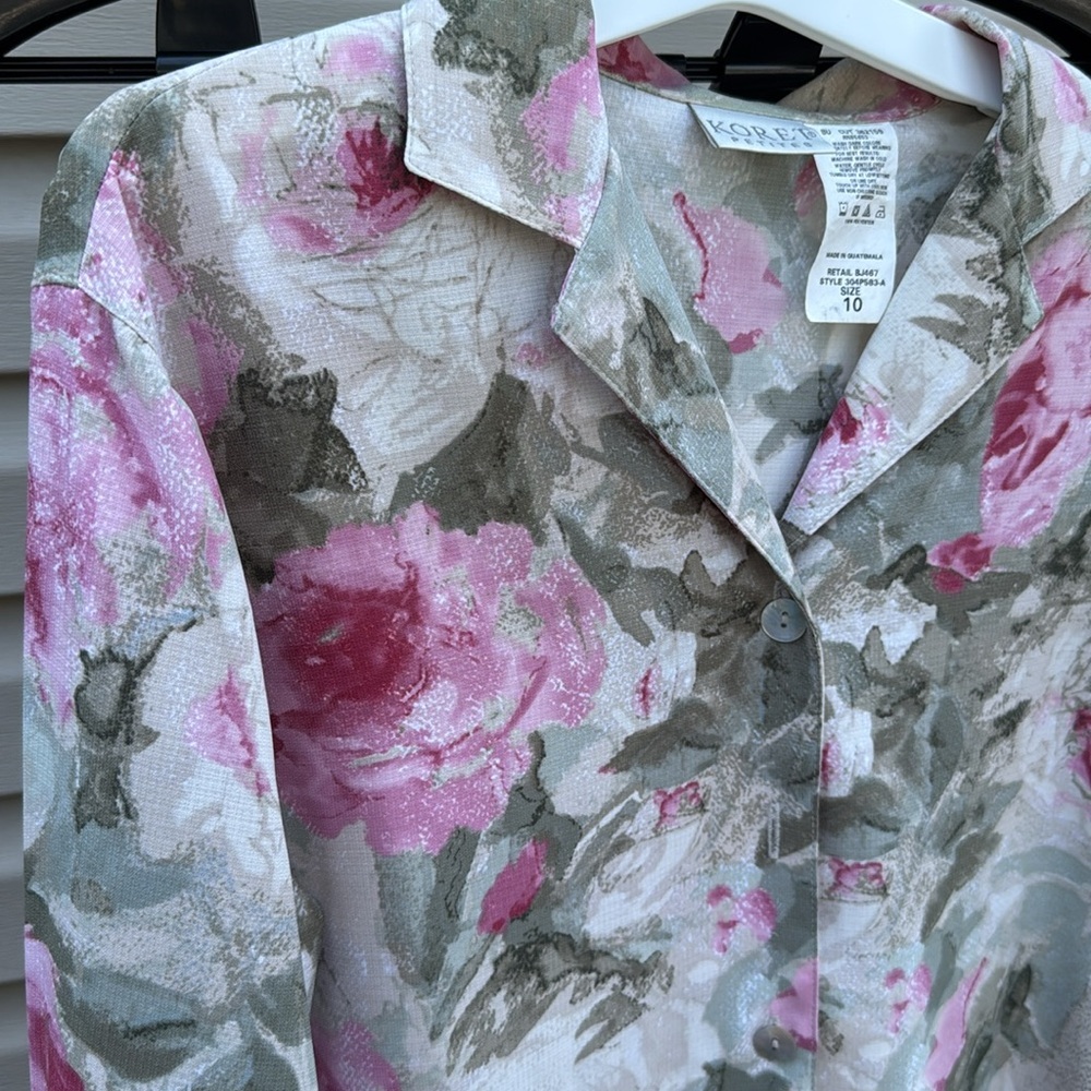 Koret Button Down Flowery Blouse - Picture 3 of 7